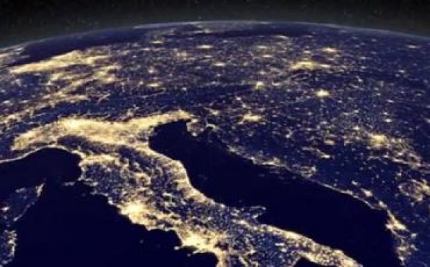 Az űrből is látszanak a karácsonyi fények