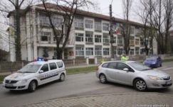 Bombariadó miatt kiürítettek egy vajdahunyadi iskolát