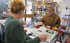 A kiskereskedelmi forgalom 7,4 százalékkal bővült az első tíz hónapban