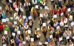 Bíró Béla: Amikor a tömeg is ember