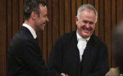 Szabadlábra helyezték a barátnőjét lelövő Oscar Pistoriust