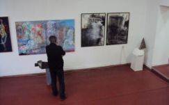 Utolsó pillanatban sikerült megnyitni a Totem-tárlatot Marosvásárhelyen