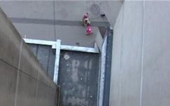 Levetette magát a hetedik emeletről egy 16 éves nagybányai lány