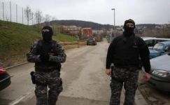 Bombafenyegetés miatt ürítettek ki egy budapesti iskolát