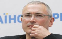 Moszkvában vádat emeltek Hodorkovszkij ellen