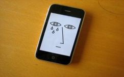 Közel egy évtized után először csökkenhetnek az iPhone eladások