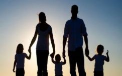 Három gyermek vállalásakor 10 millió forintos támogatást ad a magyar állam 