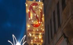 Kustán Magyari Attila: Szemellenzős ünnepek