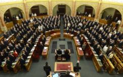 Nézőpont: ismét kétharmados többsége van a Fidesznek
