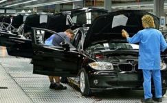 Enyhén csökkent a hazai gépkocsigyártás