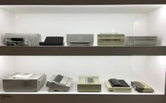 Apple-múzeumot nyitottak Prágában (GALÉRIA)