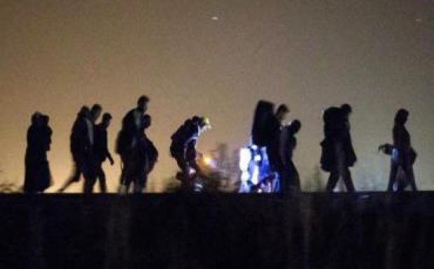 A havazás sem állítja meg a migránsokat a nyugat-balkáni útvonalon