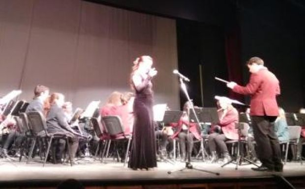 Újévi hangverseny Csíkban, szimfonikus AC/DC feldolgozással