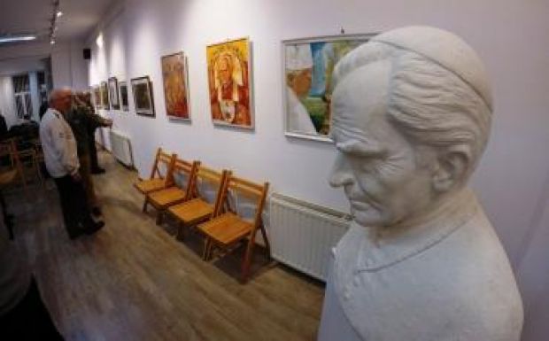 Márton Áron fénye ragyogja be a Vadárvácska alkotóinak műveit