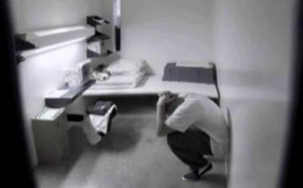 Obama szerint nem kéne a fiatalkorúakat magánzárkába zárni