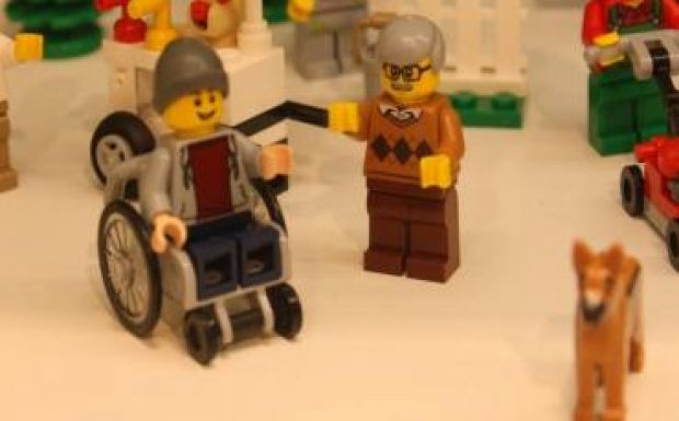 Fogyatékkal élő figurákat is gyárt ezután a Lego