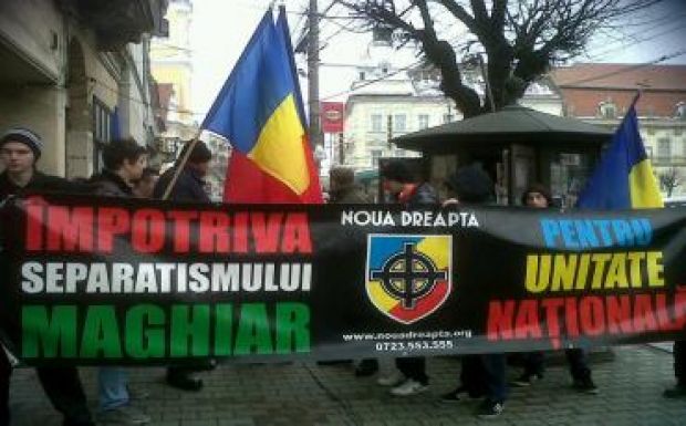 Az Új Jobboldal Párt is csatlakozott a melegházasságot tiltó aláírásgyűjtéshez