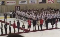 Virális videó: így énekli egy 15 éves magyar hokis a Himnuszt