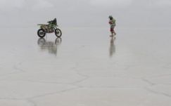 Nincs szerencséje a Dakar mezőnyének