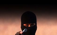 Azonosították a brit akcentussal beszélő terroristát