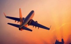 Repülés közben próbálta kinyitni a gép ajtaját egy román állampolgár