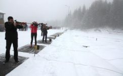 Nem megy a célba lövés Borboly Csabának, de a biatlont támogatja