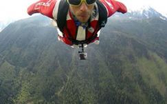 Szörnyethalt a híres francia extrémsportoló