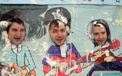 Részeg tengerészek a KMDSZ téli majálisán