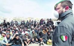 Bűncselekmény marad az illegális bevándorlás Olaszországban