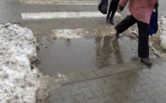 Enyhe, esős idő lesz hétfőn és kedden