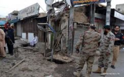 Rendőrök vesztették életüket egy pakisztáni pokolgépes merényletben