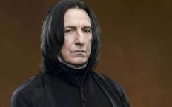 Elhunyt Alan Rickman, a Harry Potter-filmek Piton professzora