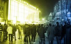 A kölni molesztálók nyomravezetőinek 10 ezer eurót adnak