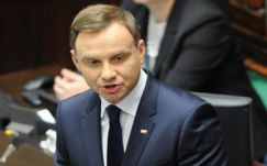 Brüsszelben és Strasbourgban magyarázkodik a lengyel kormány