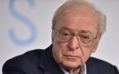 Michael Caine szerint a briteknek ki kellene lépniük az EU-ból
