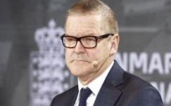 Szomszédasszonya miatt magyarázkodik a dán jegybank kormányzója