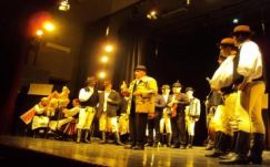 Farsangi szokásokat elevenített fel a Maros Művészegyüttes