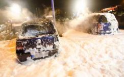 Autókat gyújtottak fel Drezdában a Pegida-mozgalom tüntetése közben