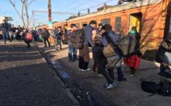 Macedónia újra megnyitotta a határt a migránsok előtt