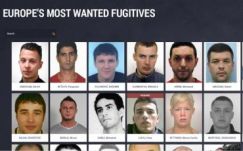 Két magyar és két román is egy lapon szerepel a legkeresettebb terroristával