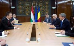 Szijjártó: a magyarokat sehol se érje hátrányos bánásmód nemzetiségük miatt