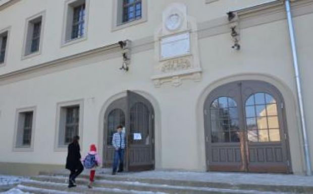 Keresztszülőprogram Nagyenyeden: mentőöv a szórványból érkező diákoknak