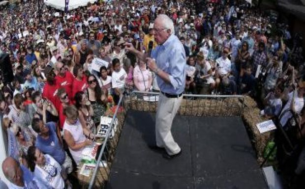 Újraszámolást követel Bernie Sanders