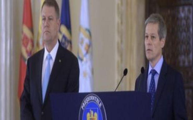 Ambrus Attila: Egy kis alakoskodás