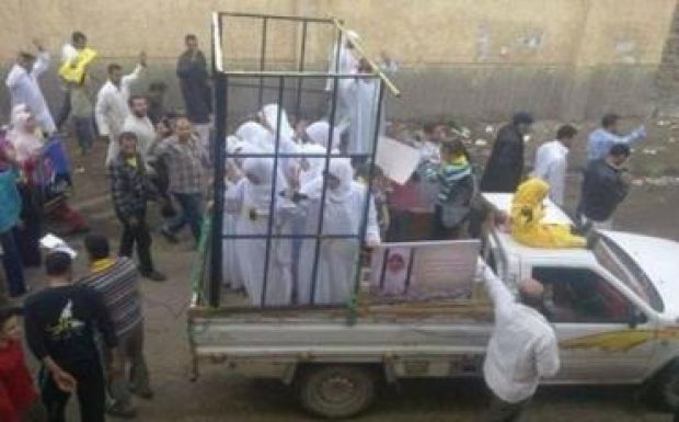 Lefejeztek egy belga lányt boszorkányságért