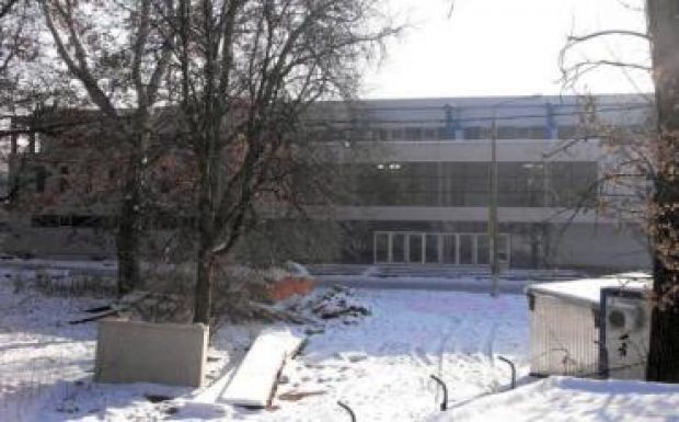 Marosvásárhelyen a fedett korcsolyapálya befejezéséért gyűjtik az aláírásokat