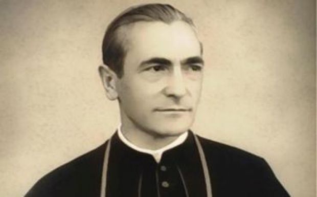 Kiállítás Csíkszeredában Márton Áron püspök életéről