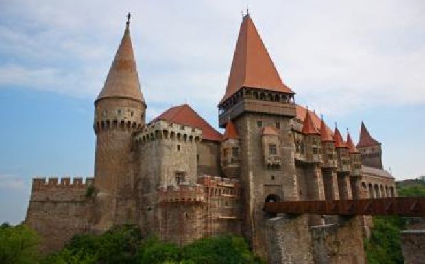 Rekordlátogatottságot jegyeztek tavaly a vajdahunyadi várban