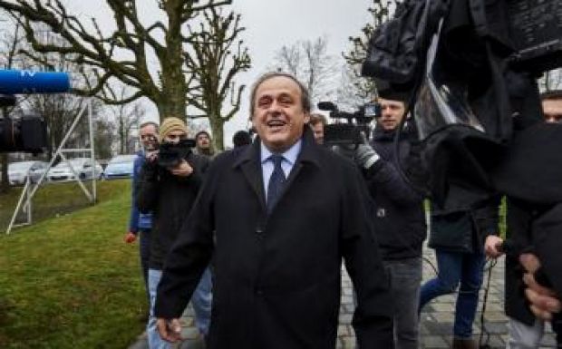 Két tanú Platini mellett vallott a korrupciós ügyben