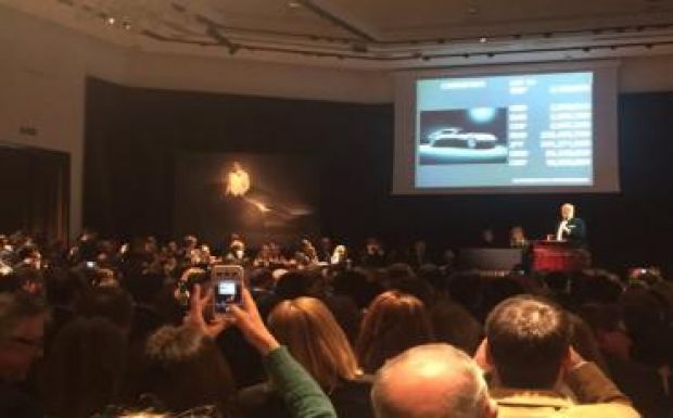 Több mint kétmillió fontért kelt el James Bond Aston Martinja